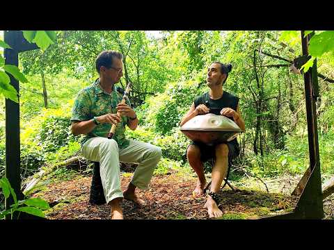 Mandakini & Tobias Bülow jamming with handpan & bansuri-flute
