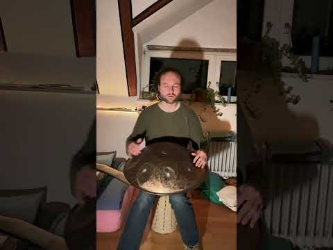 #handpan #handpanyogamusic #singersongwriter #mantra