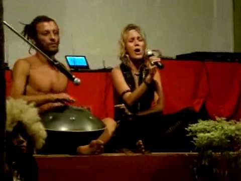 Davide Swarup and Carlie Fairburn, Arambol, Goa India 2009 Handpan Music