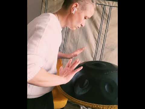 Handpan Poet - stand up
