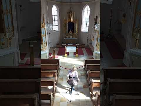 Traumtänzer 2.0 - Ama Pola mit Handpan - Kirchenversion