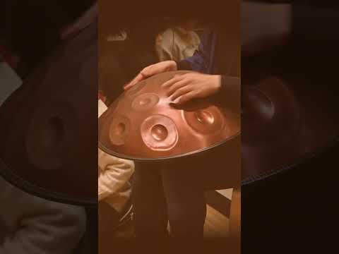 静かに心を濡らす、雨色のアンサンブル | Handpan TRIBE「雨のパレード」