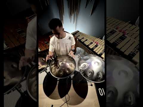 tocando la maravillosa canción #Anotherdayinparadise con 3 #handpan, #Marimba y #vibrafono