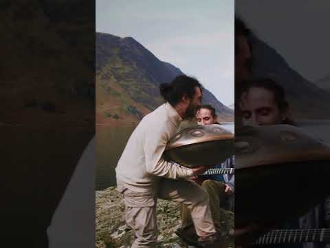 I got lucky, don't play the handpan in the sunshine! #outtake #behindthescenes