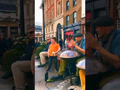 Throwback to busking vibes with Seraphim & this happy chap 🐇 #handpanmusic #handpan 💚