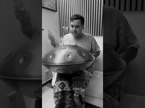 Is it getting better or worst? Rehersing every day until it’s perfect #handpanmusic #handpan