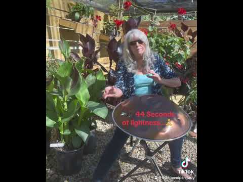 πΈπΆ That Handpan Lady at @TopTropicals with her E Major handpan from @spirithandpans ππΆπΈ