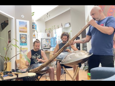 Tanned Man Hand pan Jam Band | Feat. Didgeridoo