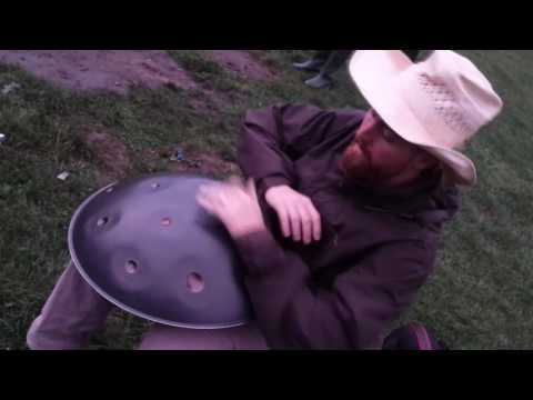 HangOut UK 2016 - Keapan on "Golden Mutant" Handpan (built by Jan Borren in collab with Kabeção)