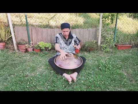 Handpan approaches I - Mar Handpan