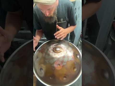 On se retrouve pour un petit handpan D Aegean ! #handpan #percussion #musique #instrument