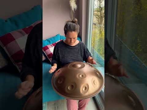 My favorite Handpan Scale at the moment? D-Kurd all the way🥰🛸😄 #handpan #yogamusic #soundhealing