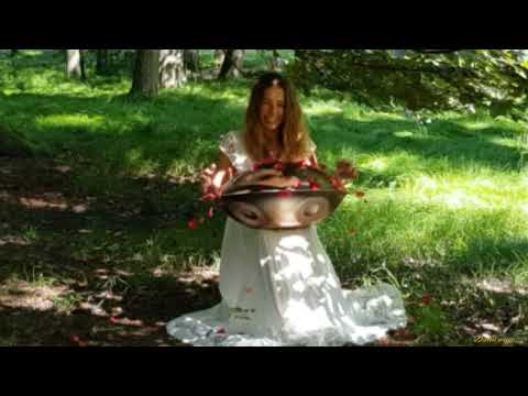DÍKŮVZDÁNÍ /Jana Bohéma Šťastná/ Handpan
