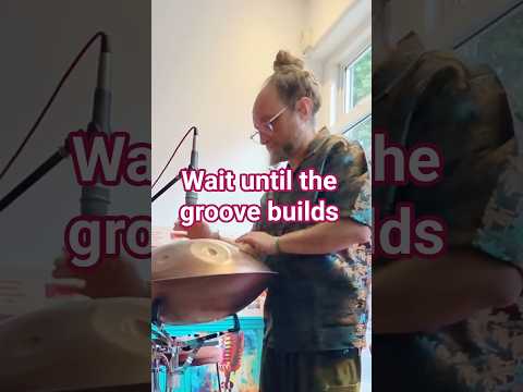 What Happens If I Add Claps to a D Kurd Handpan in London? #handpan #handpanmusic #ambientmusic