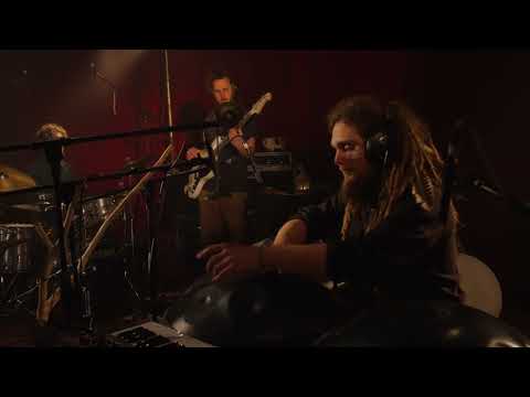 Waagal - Chronos (Live) || Handpan Synth Drums World Jazz Fusion Prog