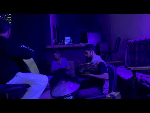 drums hang guitar 02