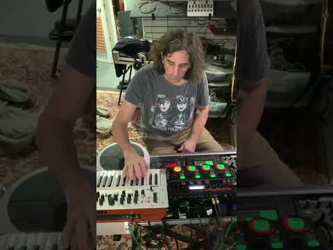 Morning Improv 18 – Live Fela Remix | Afrobeat, World Percussion, Loop-Based Music