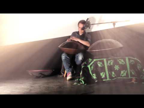 Handpan in public Cinéma Sain Bel 26/03/2016 Meraki Kurd+C Kurd9 - Handpan no PANArt Hang (HD)