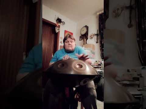 Klangfreuden mit meiner Tiefton Handpan