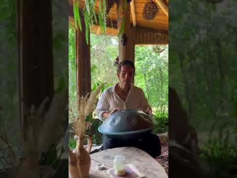 Hobbit Cave in 🇷🇸 [Handpan Music]