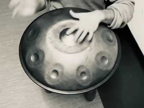 Handpan A2 Dorian (1.24)