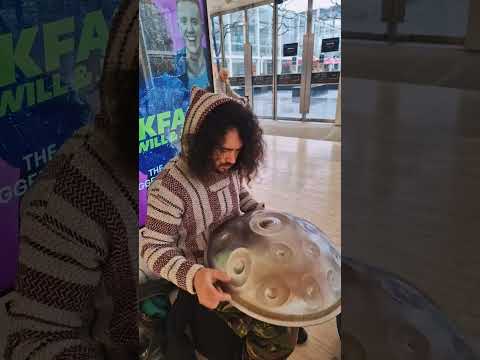 Would you stop and listen? | Busking CentreMK | Acero E Amara 21 | Handpan