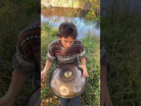 Veles Sound Sculpture E Kurd Mini Handpan