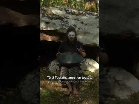 Gaulish sleeping prayer #throatsinging #gaulish #handpan